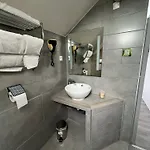 Logis & Restaurant - Le Floride Hotel Laning