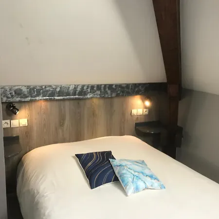 Hotel Logis & Restaurant - Le Floride Laning