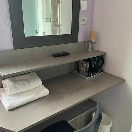 Logis & Restaurant - Le Floride Hotel Laning