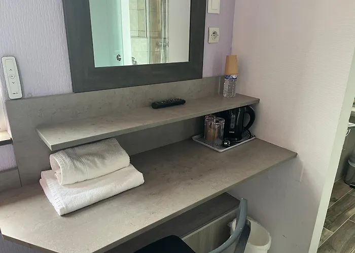 Logis & Restaurant - Le Floride Hotel Laning